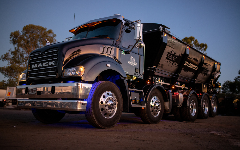 Top 5 Signs Your Fleet Needs a Wheel Safety Upgrade